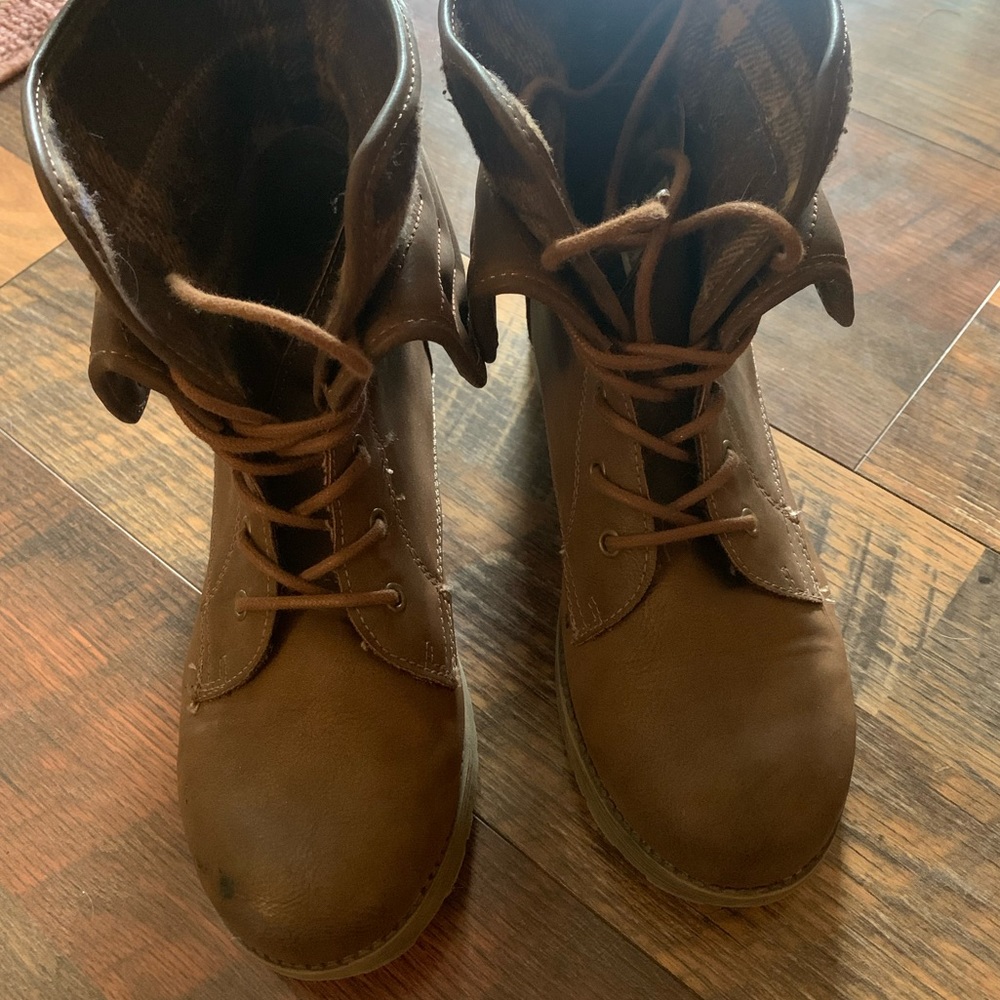 Women’s boots